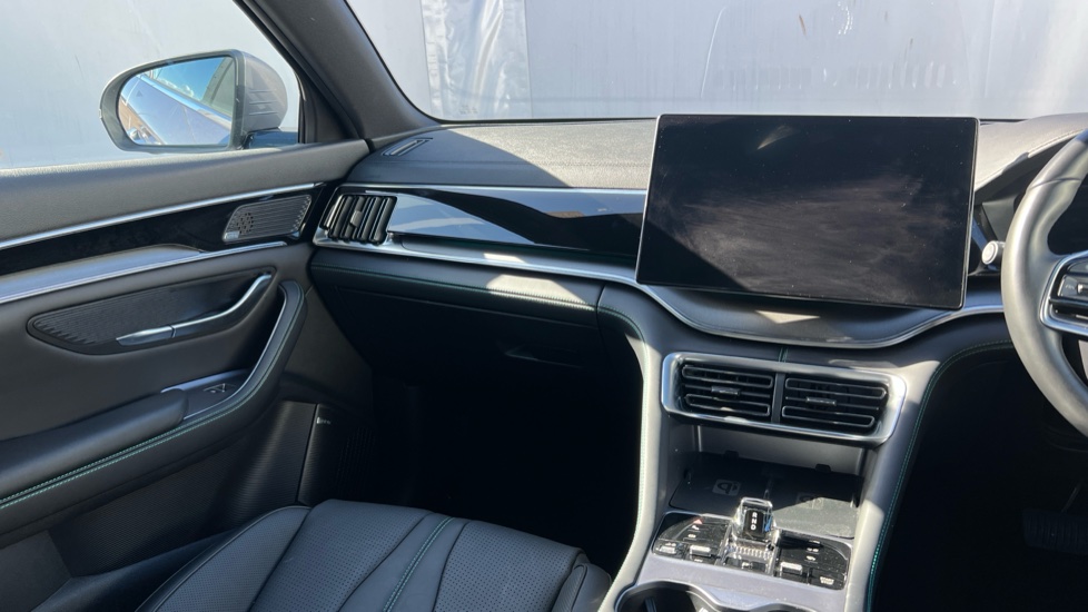 BYD Seal U 1.5 DM-i Comfort 5dr Auto Estate - Image 14