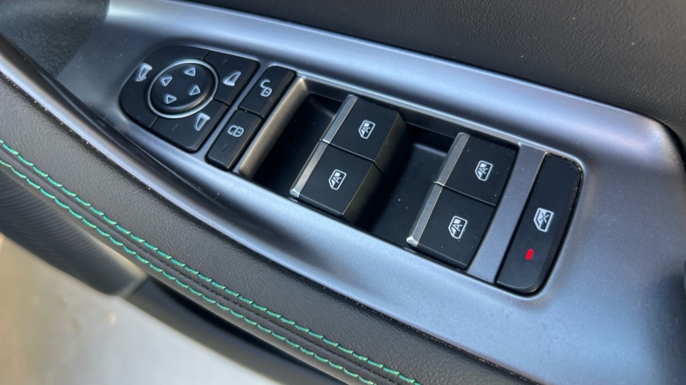 BYD Seal U 1.5 DM-i Comfort 5dr Auto Estate - Image 39
