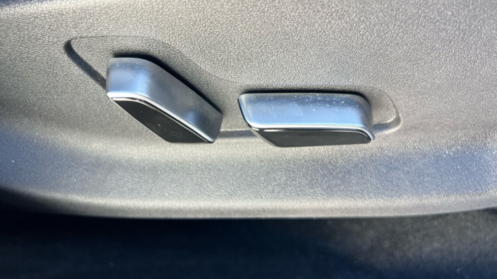 BYD Seal U 1.5 DM-i Comfort 5dr Auto Estate - Image 41