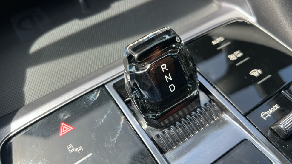BYD Seal U 1.5 DM-i Comfort 5dr Auto Estate - Image 13