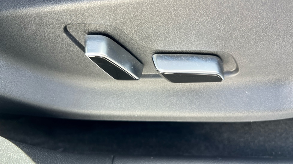 BYD Seal U 1.5 DM-i Comfort 5dr Auto Estate - Image 41