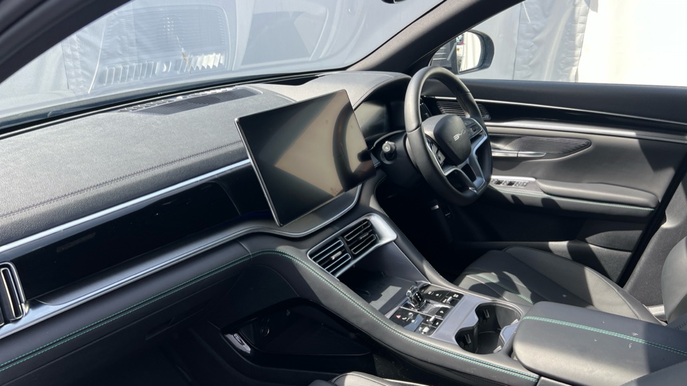 BYD Seal U 1.5 DM-i Comfort 5dr Auto Estate - Image 9
