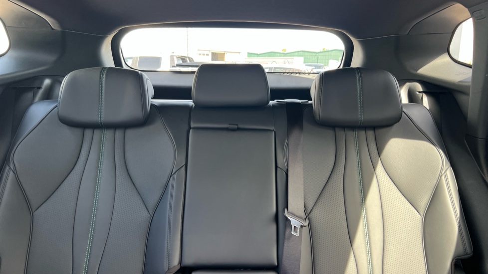 BYD Seal U 1.5 DM-i Comfort 5dr Auto Estate - Image 15