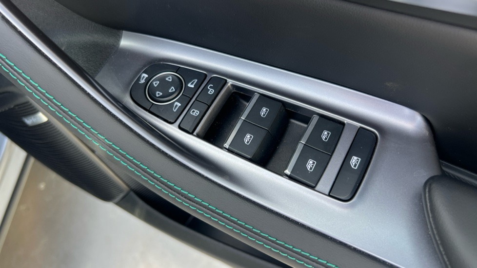 BYD Seal U 1.5 DM-i Comfort 5dr Auto Estate - Image 40