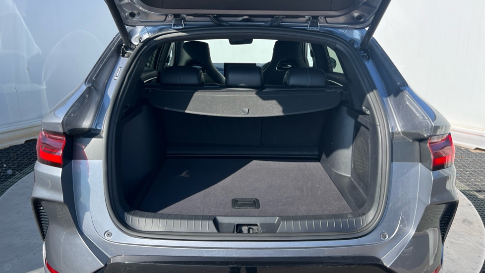 BYD Seal U 1.5 DM-i Comfort 5dr Auto Estate - Image 4