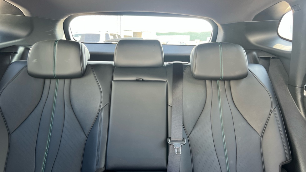 BYD Seal U 1.5 DM-i Comfort 5dr Auto Estate - Image 15