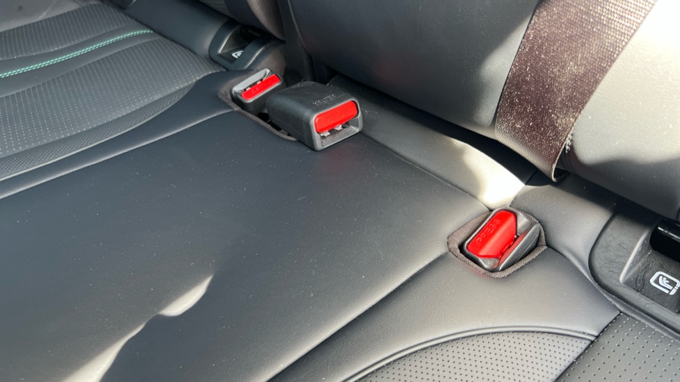 BYD Seal U 1.5 DM-i Comfort 5dr Auto Estate - Image 17