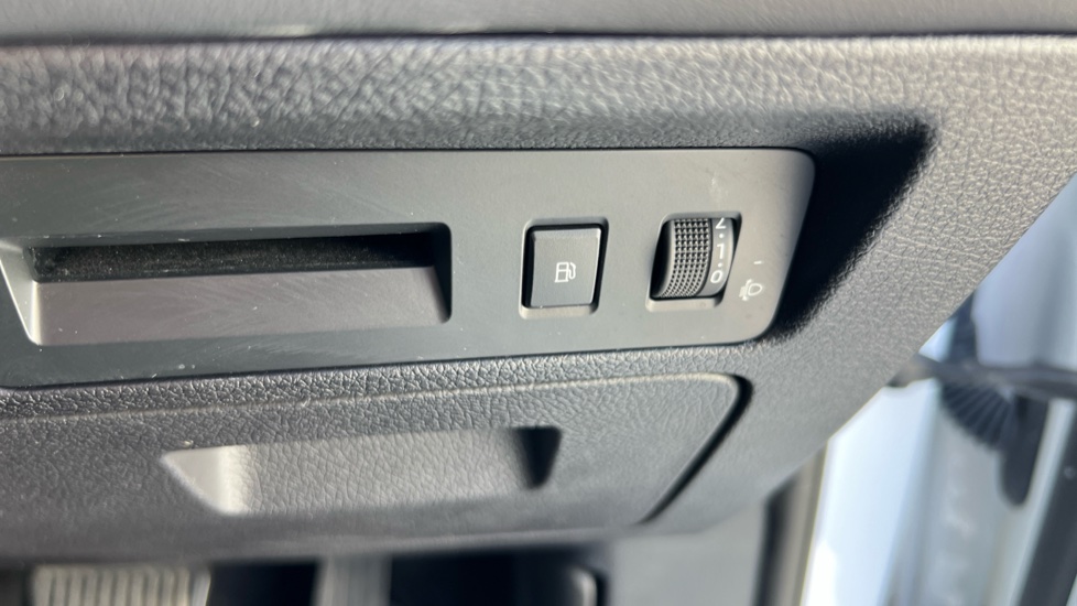 BYD Seal U 1.5 DM-i Comfort 5dr Auto Estate - Image 39