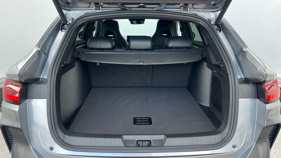 BYD Seal U 1.5 DM-i Comfort 5dr Auto Estate - Image 4