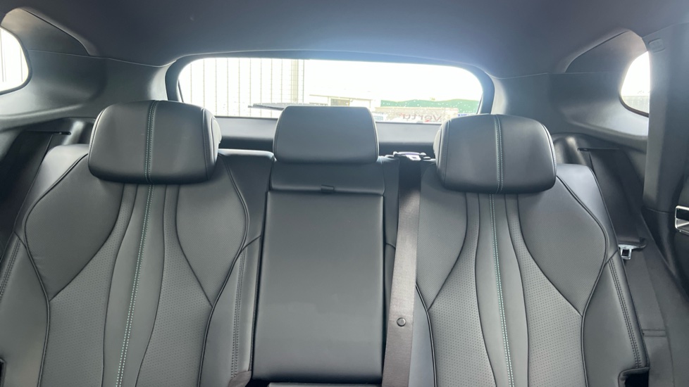 BYD Seal U 1.5 DM-i Comfort 5dr Auto Estate - Image 15