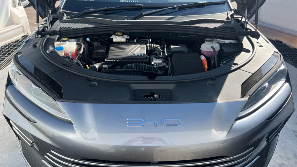 BYD Seal U 1.5 DM-i Comfort 5dr Auto Estate - Image 8