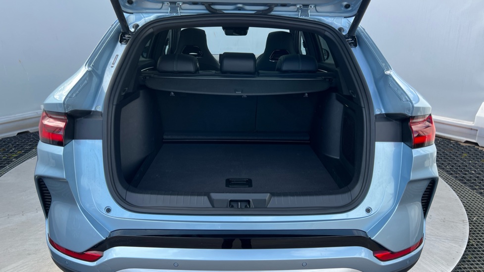 BYD Seal U 1.5 DM-i Boost 5dr Auto Estate - Image 4