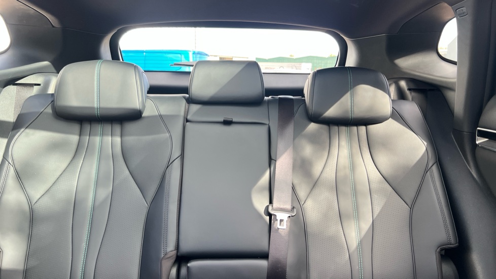 BYD Seal U 1.5 DM-i Boost 5dr Auto Estate - Image 15