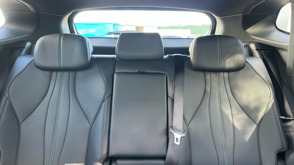 BYD Seal U 1.5 DM-i Boost 5dr Auto Estate - Image 15