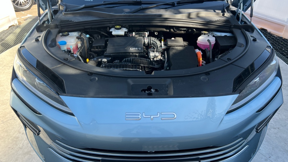 BYD Seal U 1.5 DM-i Boost 5dr Auto Estate - Image 8