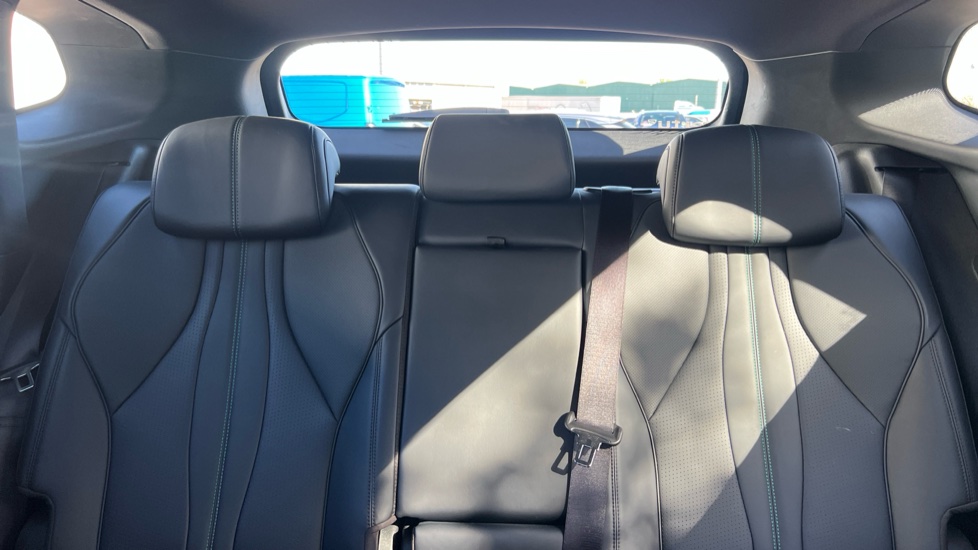 BYD Seal U 1.5 DM-i Boost 5dr Auto Estate - Image 15
