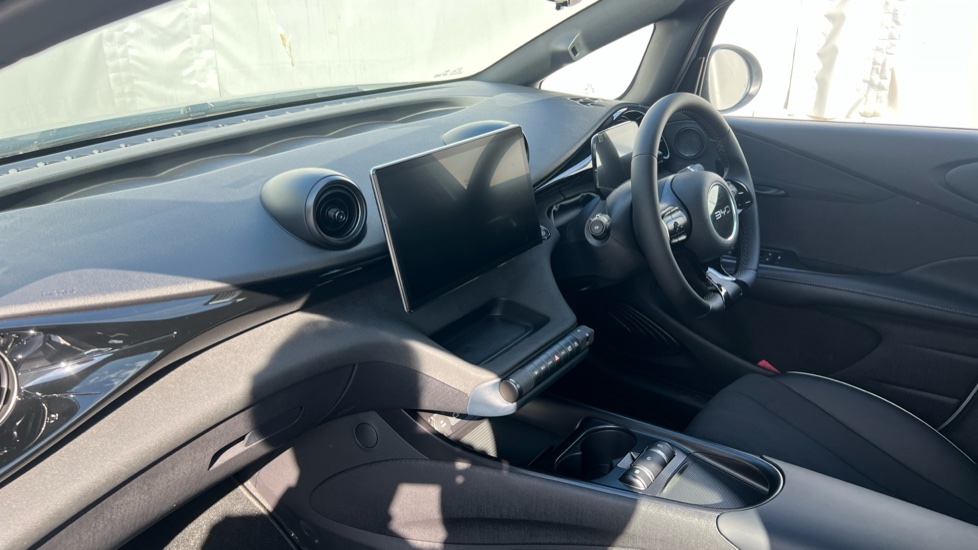 BYD Dolphin 150kW Comfort 60.4kWh Auto Electric Hatchback - Image 9