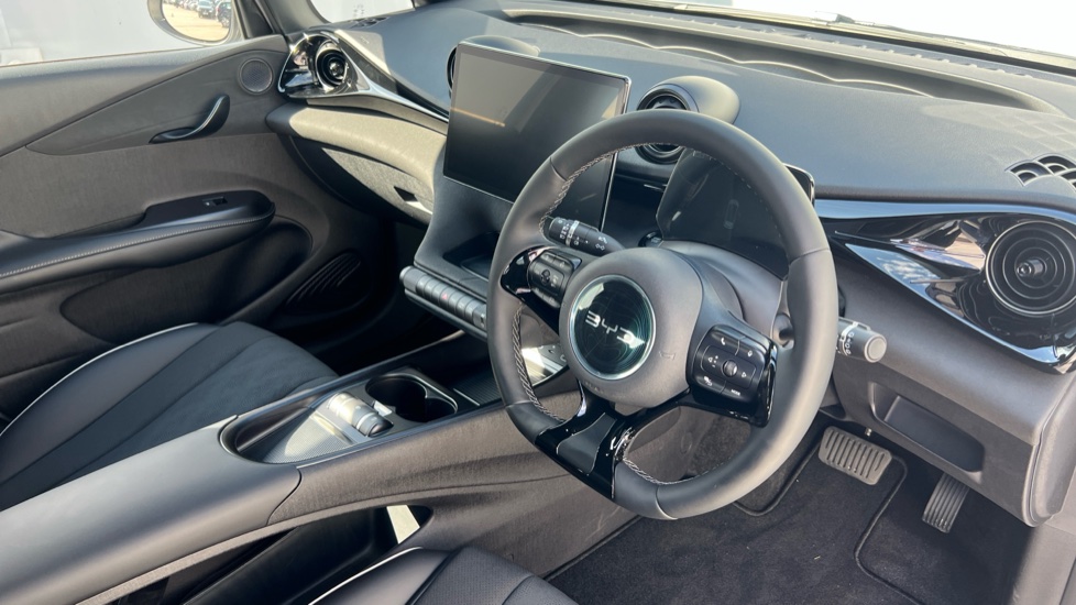 BYD Dolphin 150kW Comfort 60.4kWh Auto Electric Hatchback - Image 11