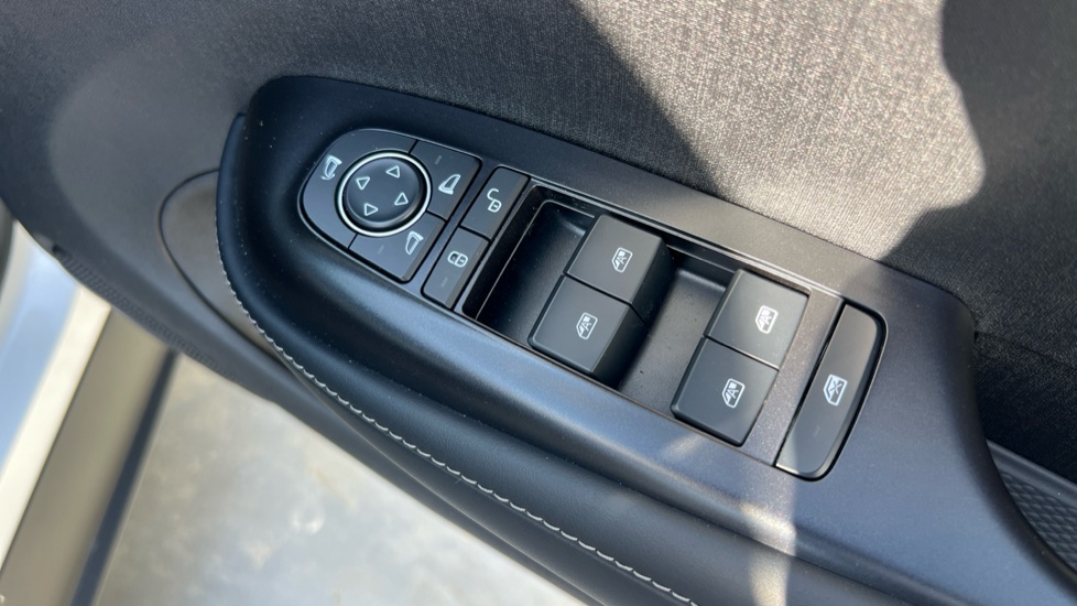 BYD Dolphin 150kW Comfort 60.4kWh Auto Electric Hatchback - Image 37