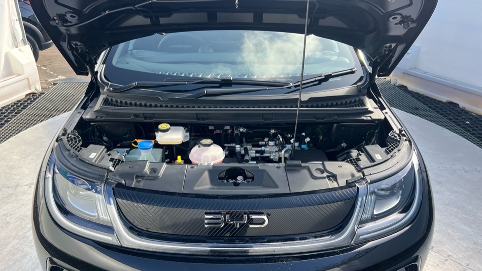 BYD Dolphin 150kW Design 60.4kWh 5dr Auto Electric Hatchback - Image 8
