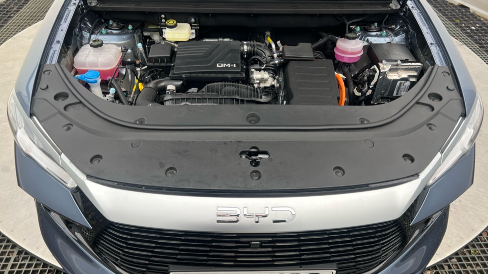 BYD Sealion 5 1.5 DM-i Comfort 5dr Auto Estate - Image 8