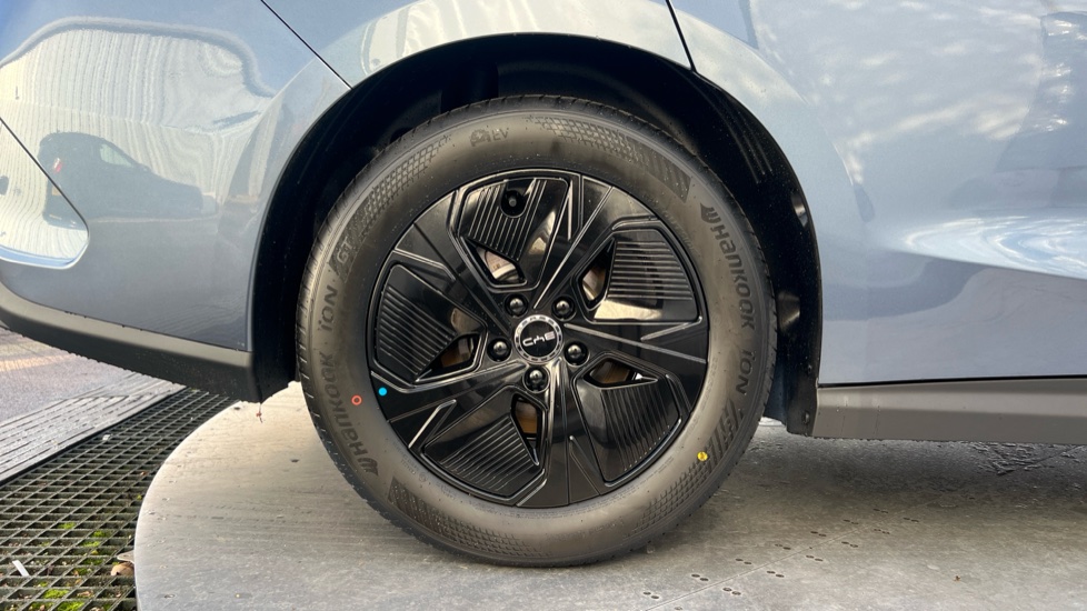 BYD Seal 6 1.5 DM-i Boost 5dr e-CVT Estate - Image 7