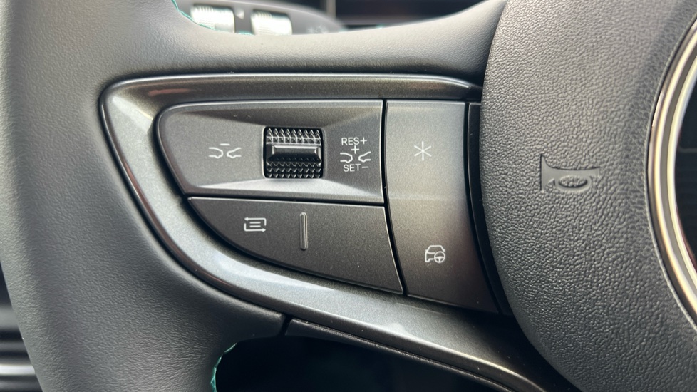 BYD Seal 6 1.5 DM-i Boost 5dr e-CVT Estate - Image 30