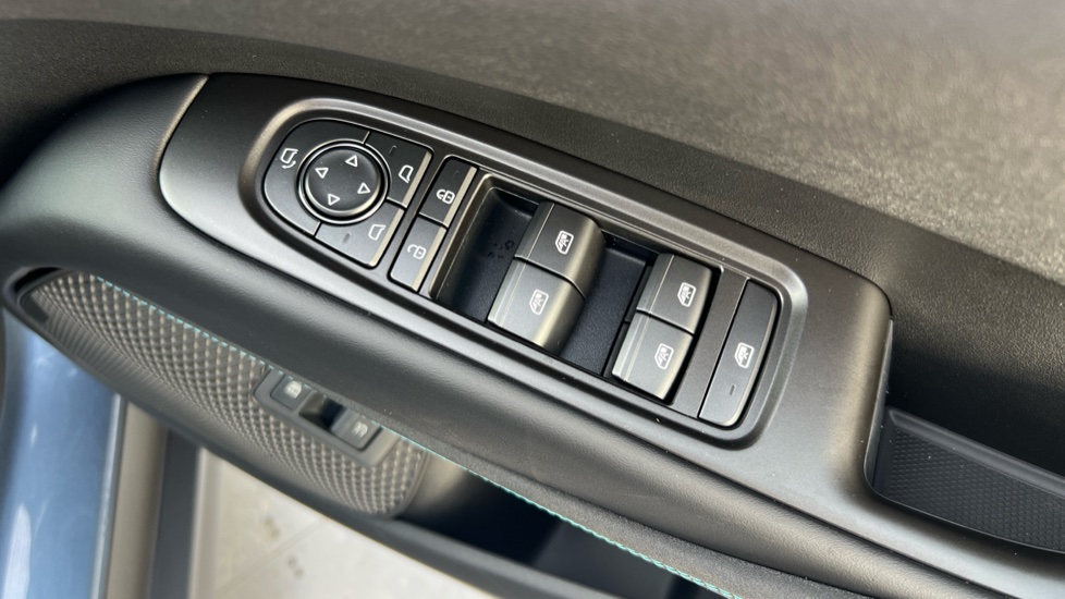BYD Seal 6 1.5 DM-i Boost 5dr e-CVT Estate - Image 34