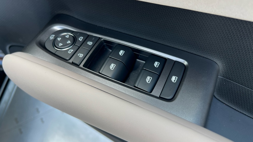 BYD Atto 3 Evo 230kW Design 75kWh 5dr Auto Electric Hatchback - Image 37