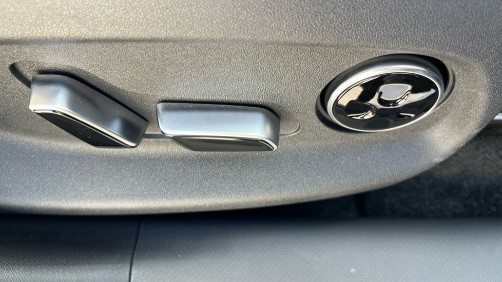 BYD Atto 3 Evo 230kW Design 75kWh 5dr Auto Electric Hatchback - Image 39