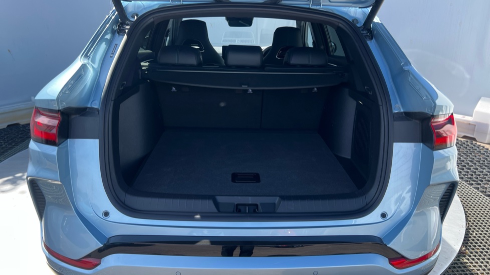 BYD Seal U 1.5 DM-i Boost 5dr Auto Estate - Image 4