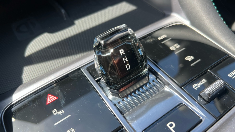 BYD Seal U 1.5 DM-i Boost 5dr Auto Estate - Image 13