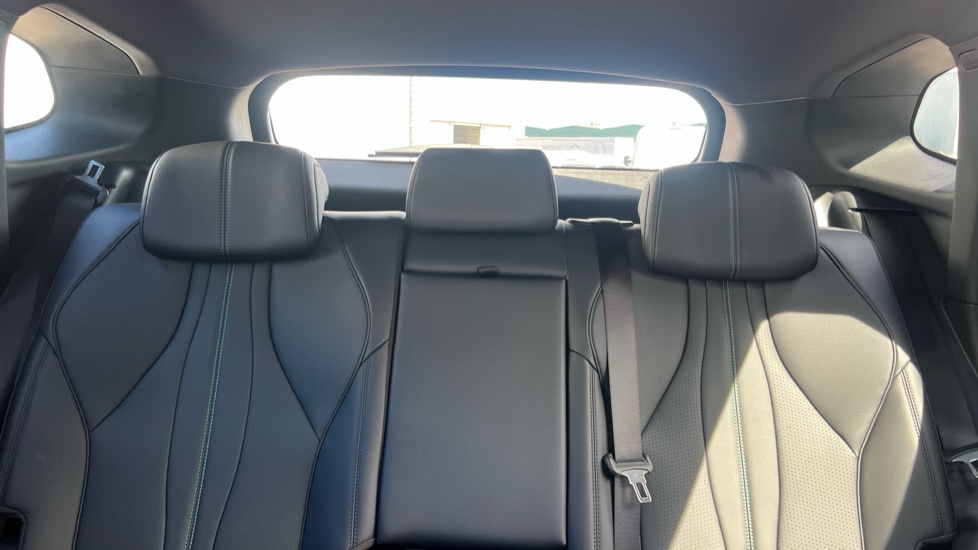 BYD Seal U 1.5 DM-i Boost 5dr Auto Estate - Image 15