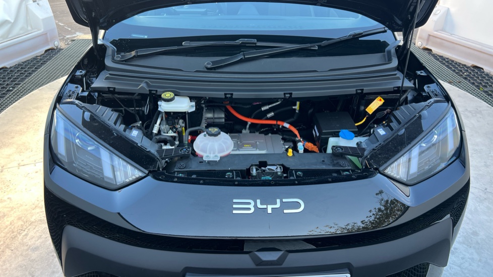 BYD Dolphin Surf 65kW Boost 43kWh 5dr Auto Electric Hatchback - Image 8