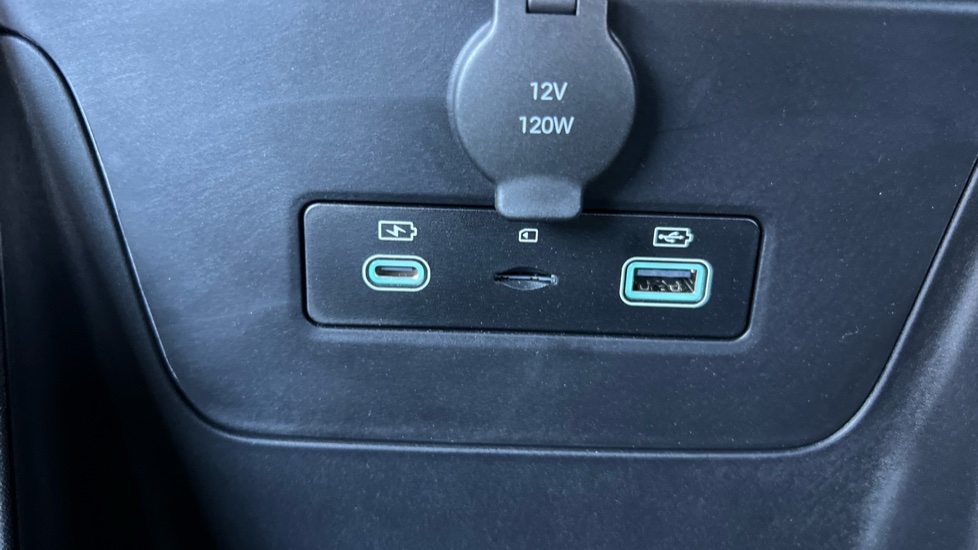 BYD Dolphin Surf 65kW Boost 43kWh 5dr Auto Electric Hatchback - Image 19