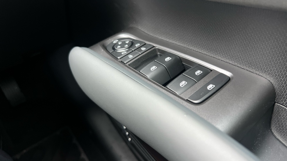 BYD Atto 3 Evo 230kW Design 75kWh 5dr Auto Electric Hatchback - Image 35