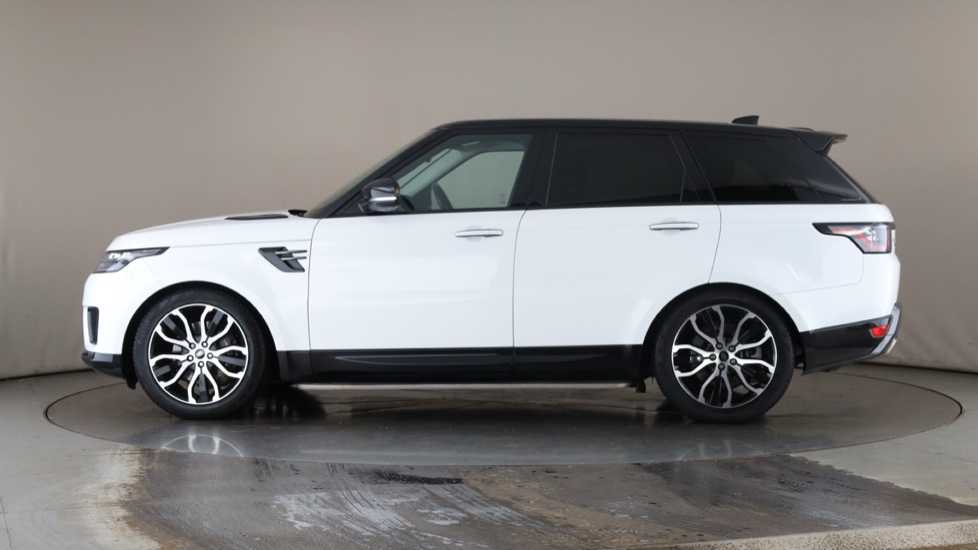 LAND ROVER RANGE ROVER SPORT Image 2