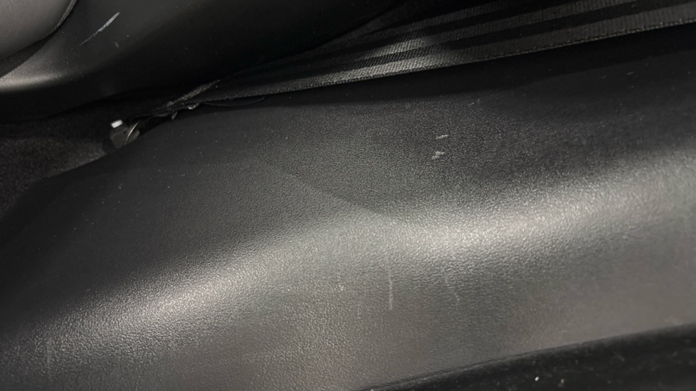 LAND ROVER RANGE ROVER SPORT scuff