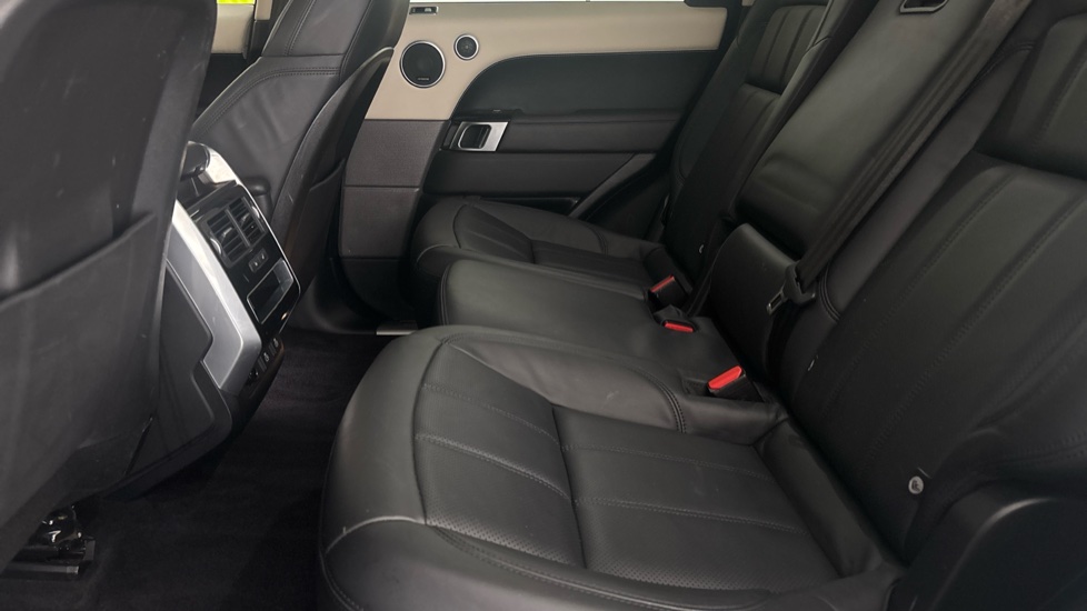 LAND ROVER RANGE ROVER SPORT Image 14