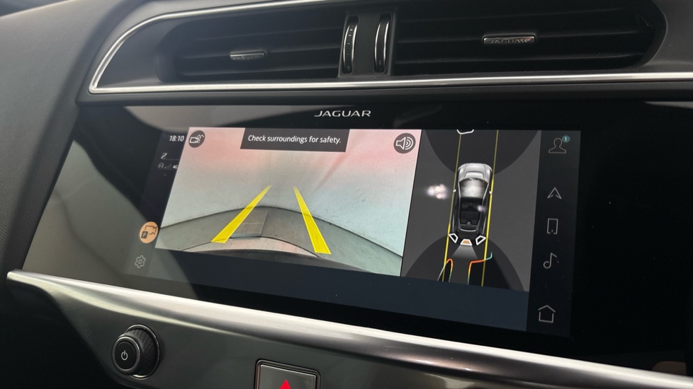 JAGUAR I-PACE Reverse camera