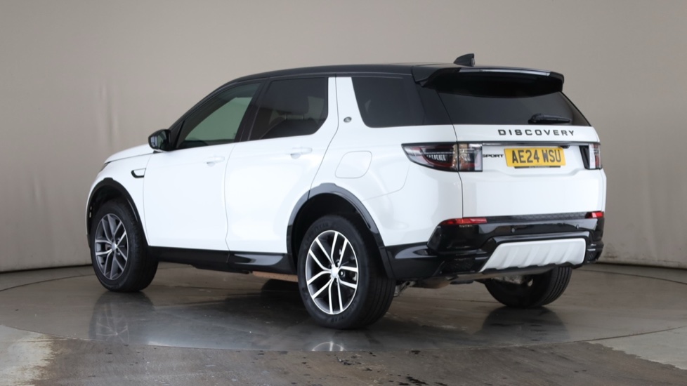 LAND ROVER DISCOVERY SPORT Image 3