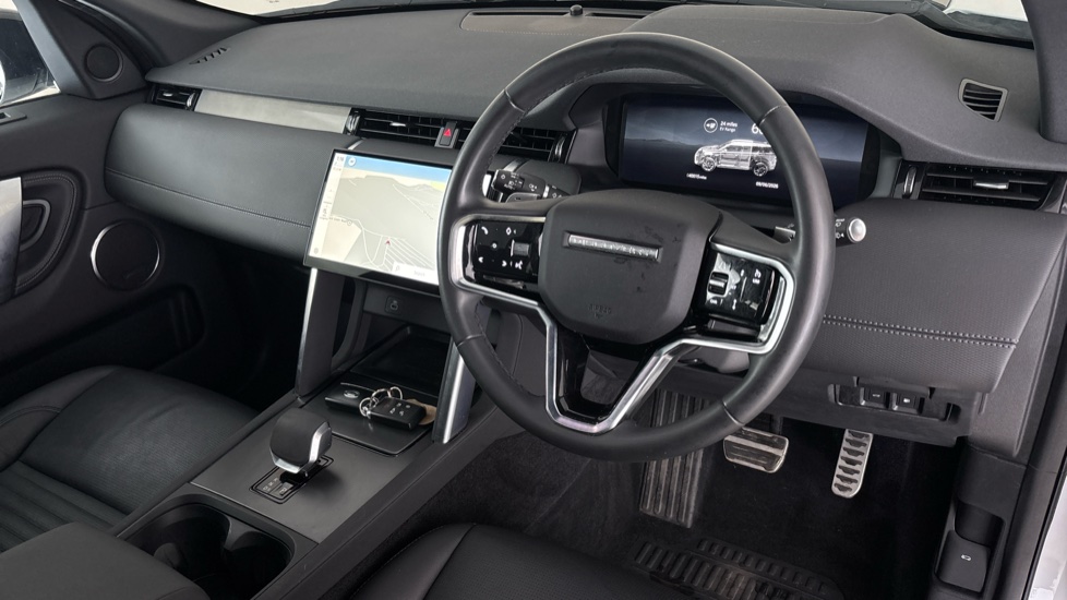 LAND ROVER DISCOVERY SPORT Image 9