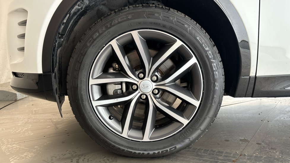 LAND ROVER DISCOVERY SPORT Image 17