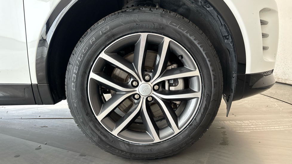 LAND ROVER DISCOVERY SPORT Image 20