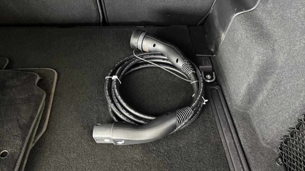 LAND ROVER DISCOVERY SPORT Image 22