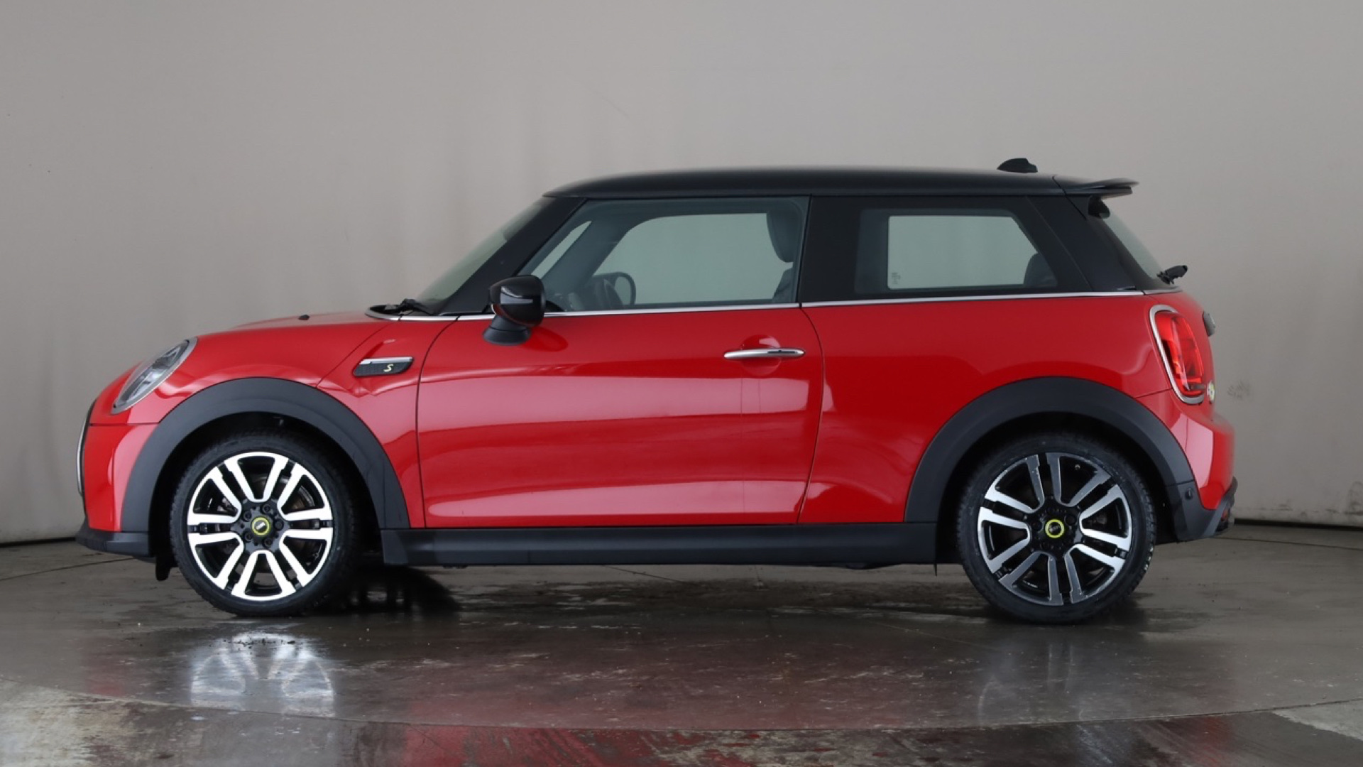 4049069 135kW Cooper S Level 2 33kWh 3dr Auto