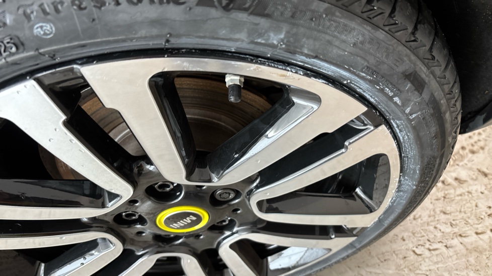 MINI HATCHBACK scuff