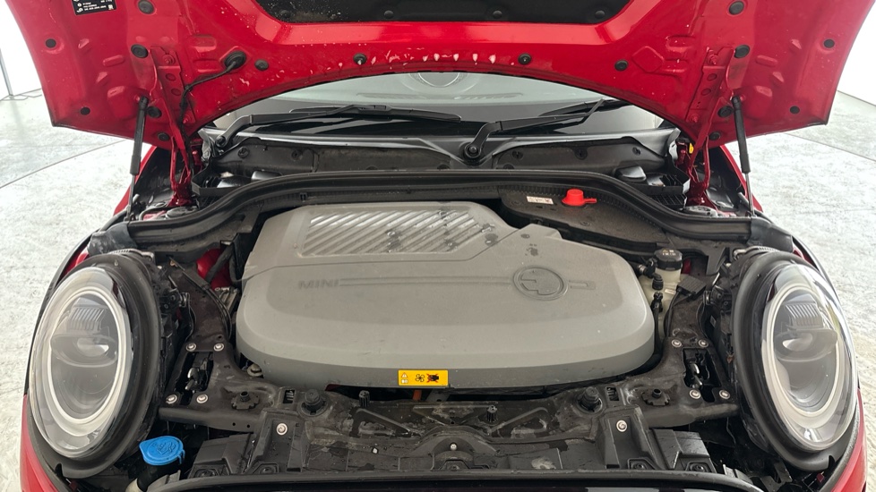 MINI HATCHBACK Image 16