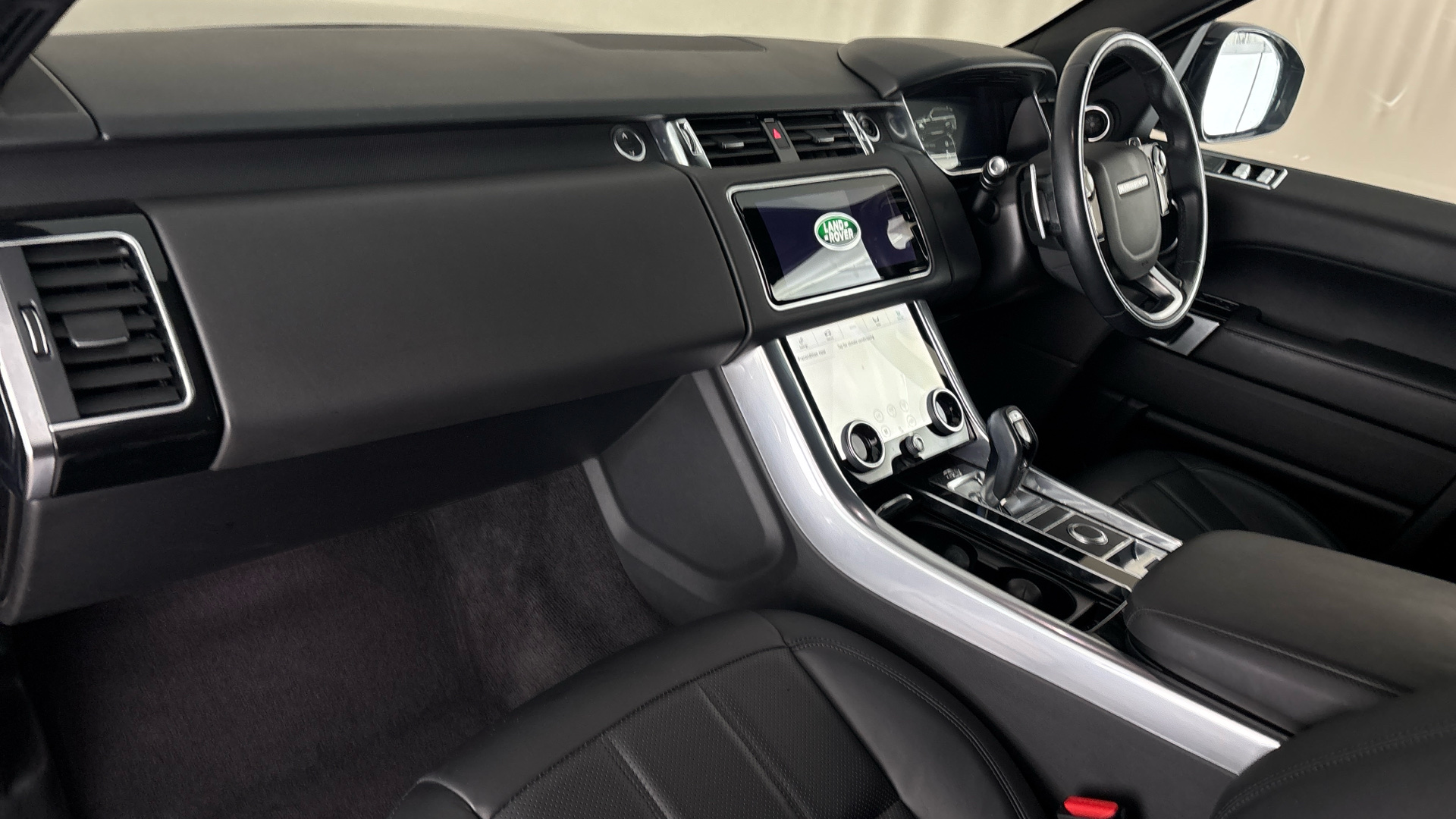 4027791 2.0 P400e HSE Dynamic Black 5dr Auto