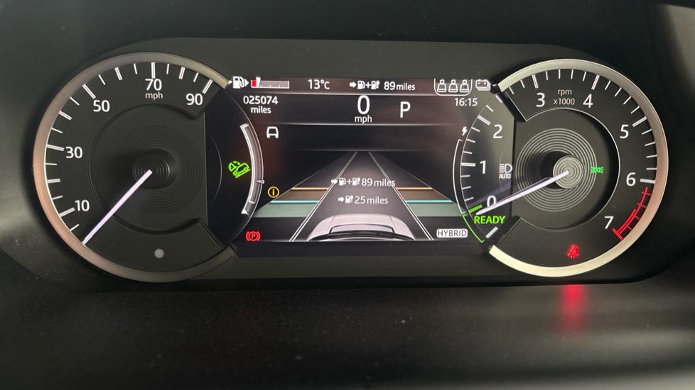 LAND ROVER DISCOVERY SPORT Image 13